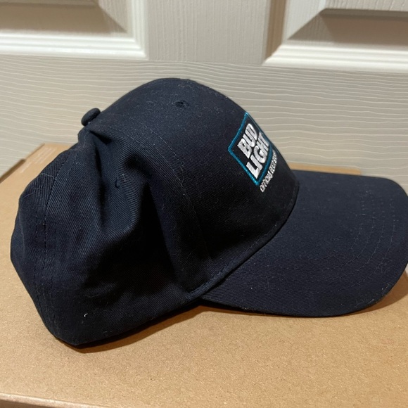 Official NFL Bud Light Sponsor Men's Navy Embroidered Patch Snapback - Picture 5 of 6